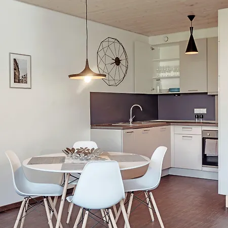 Vistay Aparthotel